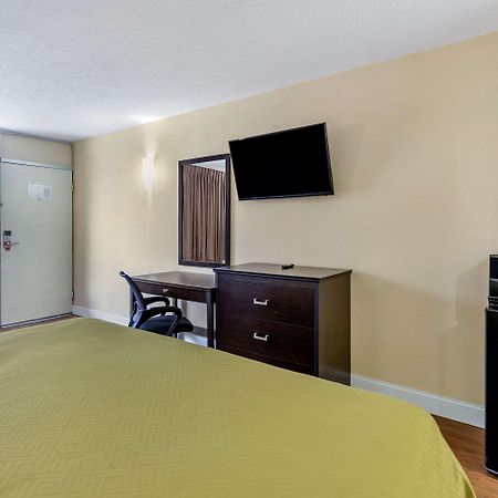 Econo Lodge Civic Center Roanoke Luaran gambar