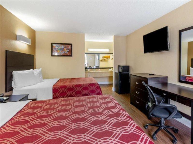 Econo Lodge Civic Center Roanoke Luaran gambar