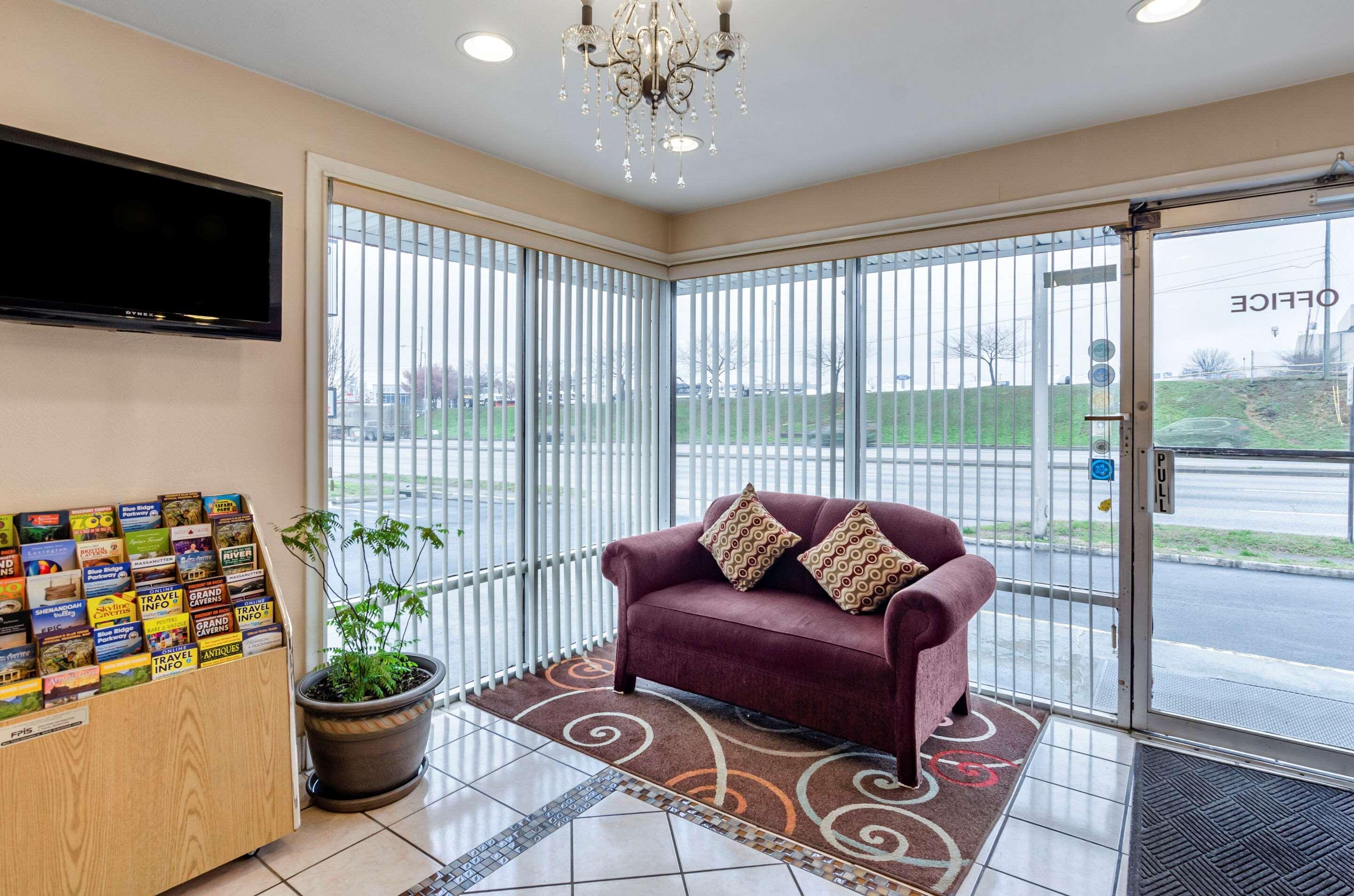 Econo Lodge Civic Center Roanoke Luaran gambar